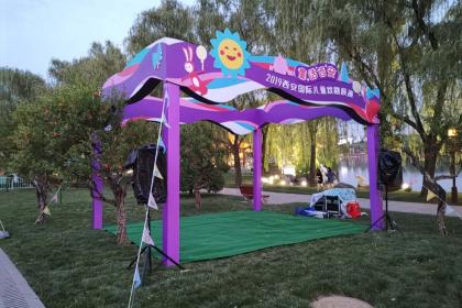 西安廣告產業一站式服務 設計、制作與代理及會議展覽服務詳解